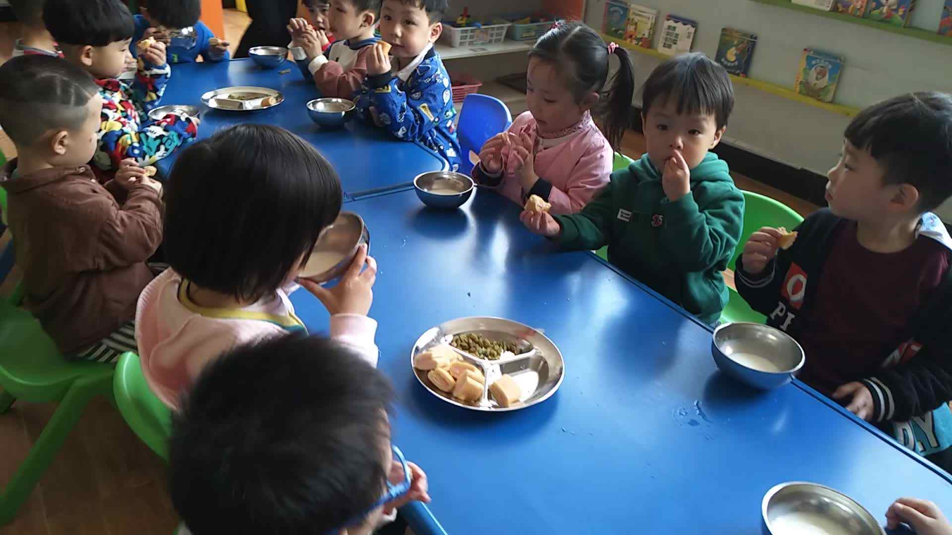 吃早餐