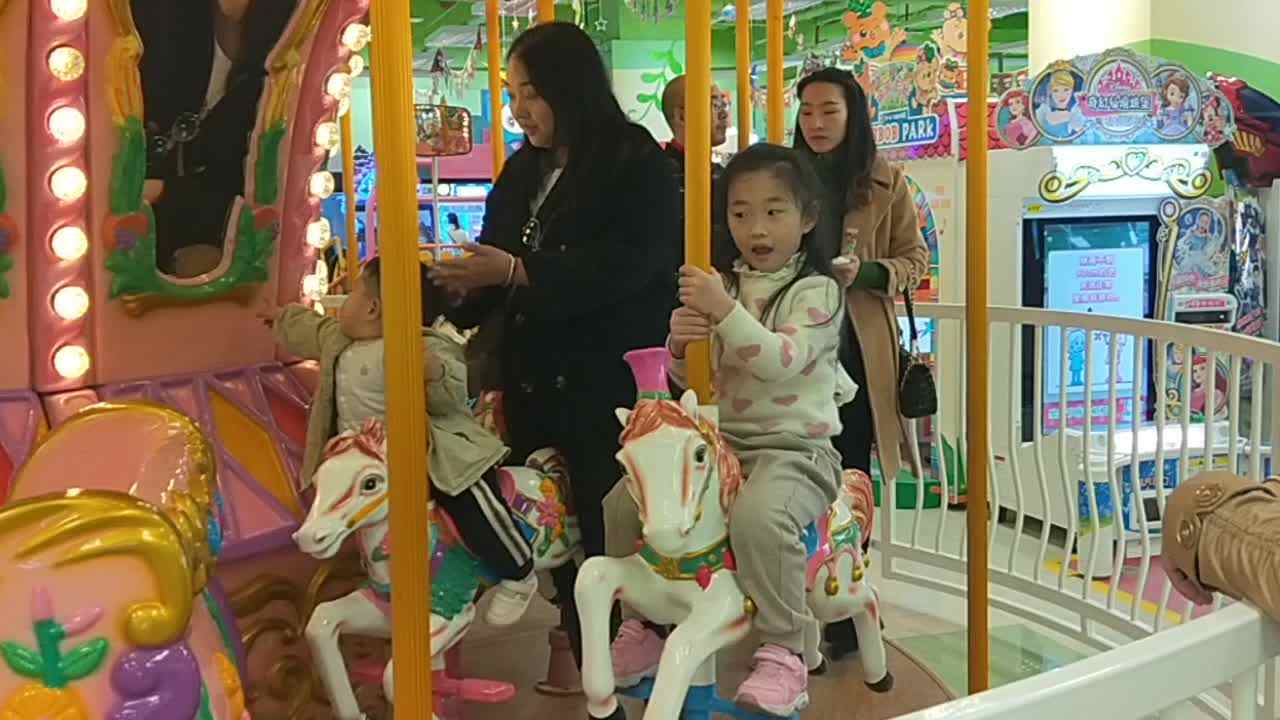 2019.12.7大A班甘婧萱小朋友——周末时光