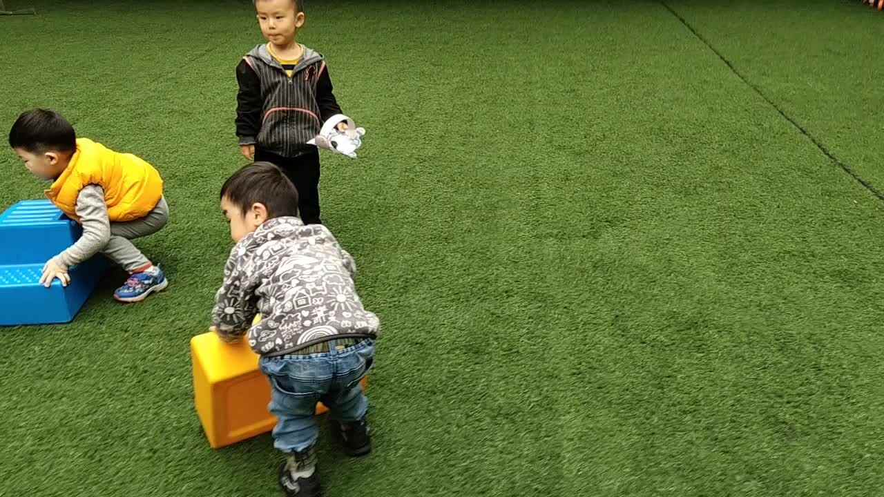 萌娃们在干嘛呢