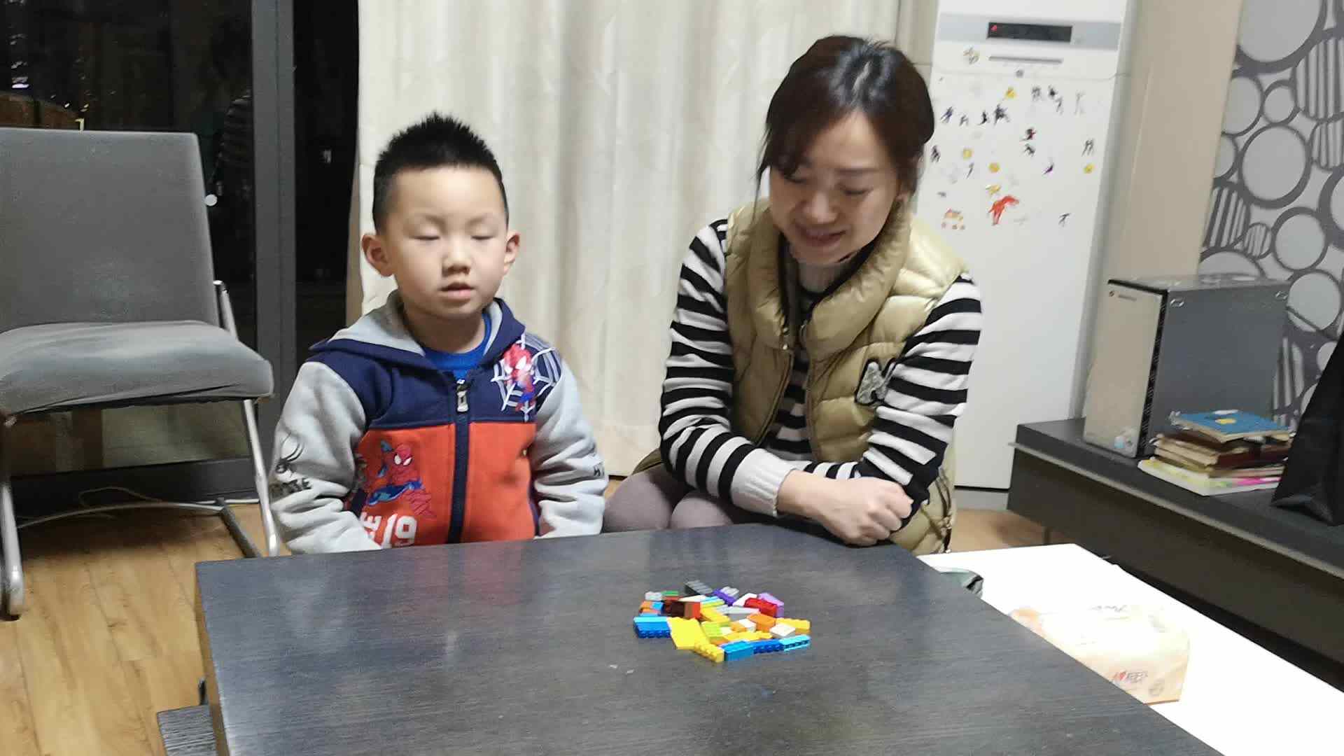 2019.12.11大A班刘昀稹小朋友家庭作业—比高矮2