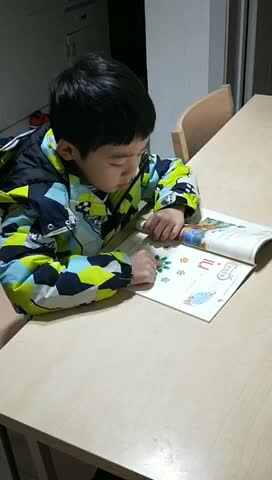 赵隽语12月6日作业.MOV