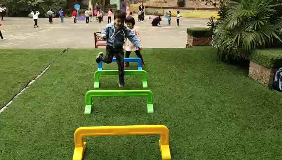 跨栏啦