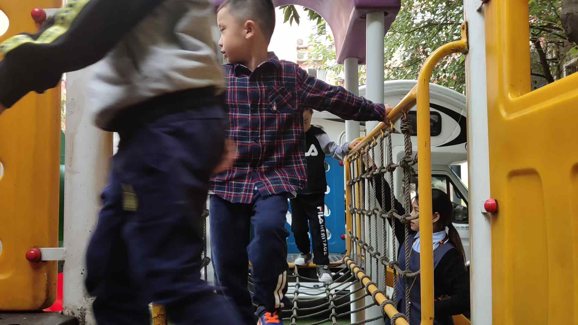 一个接一个.mp4
