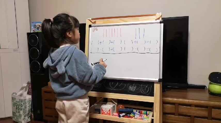 学前实验2班马悦兮作业（12月24日）.mp4
