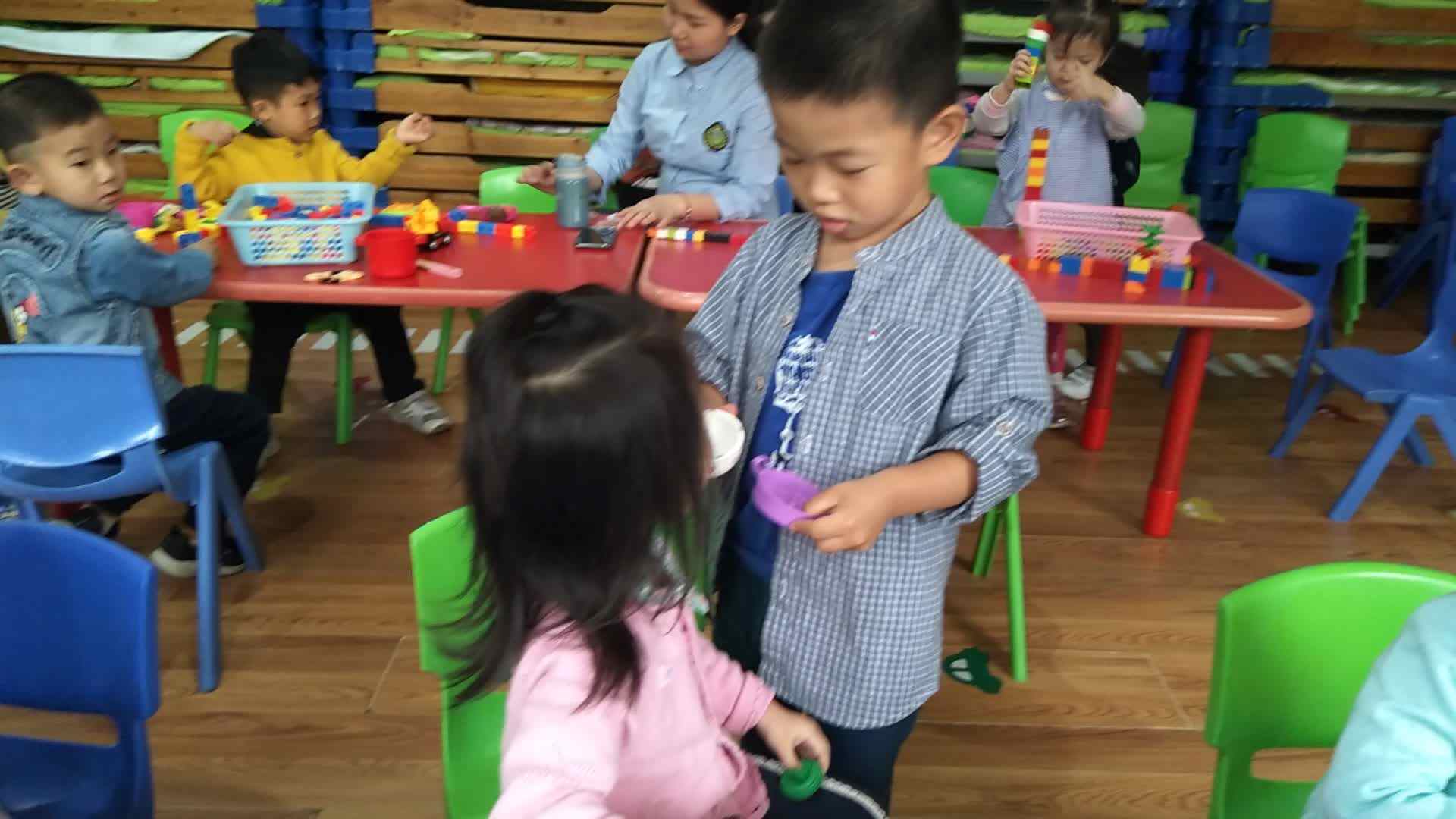 玩玩具 (3)