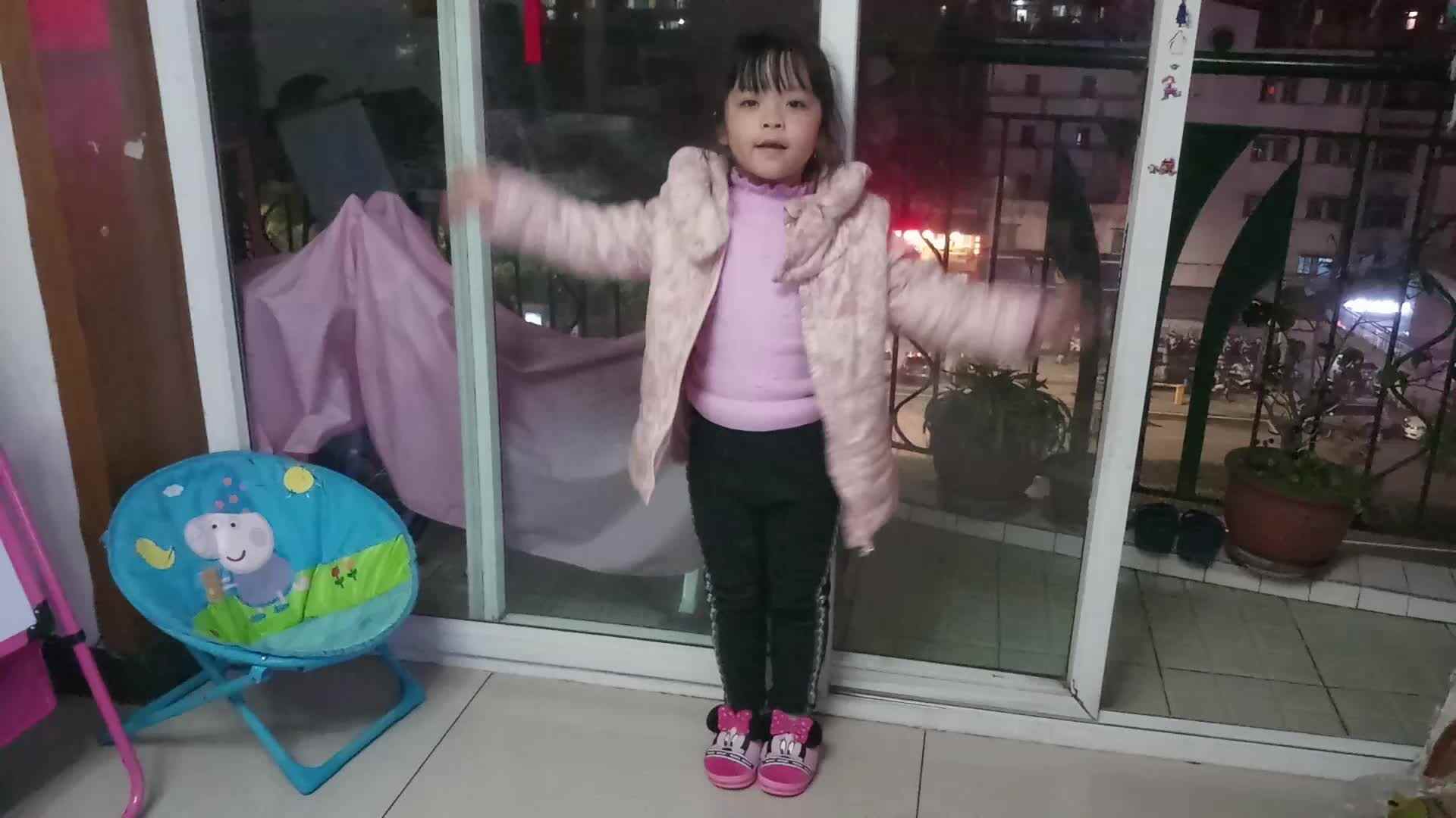 亲子视频：你陪我长大  我陪你变老