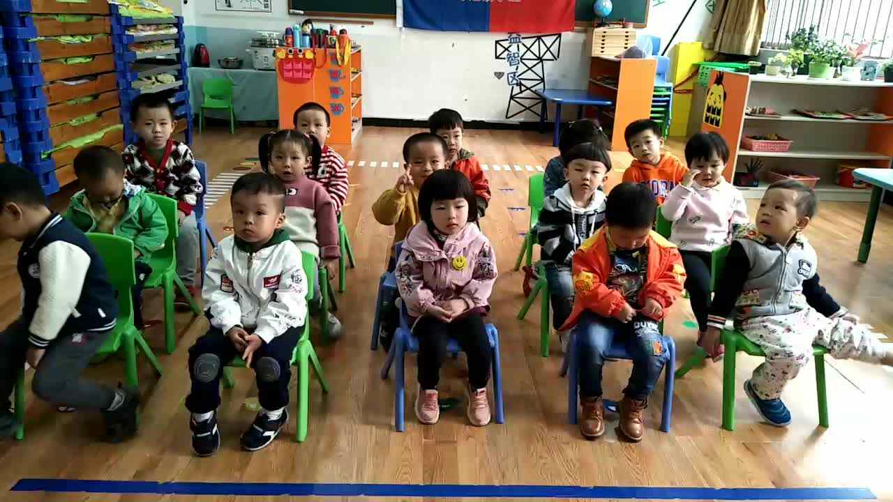 萌娃们在上课