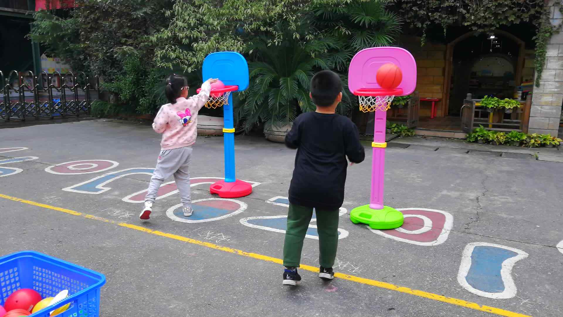 萌娃们在 运动旋律