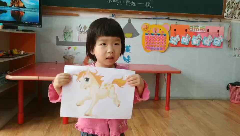 萌娃在看图阅读