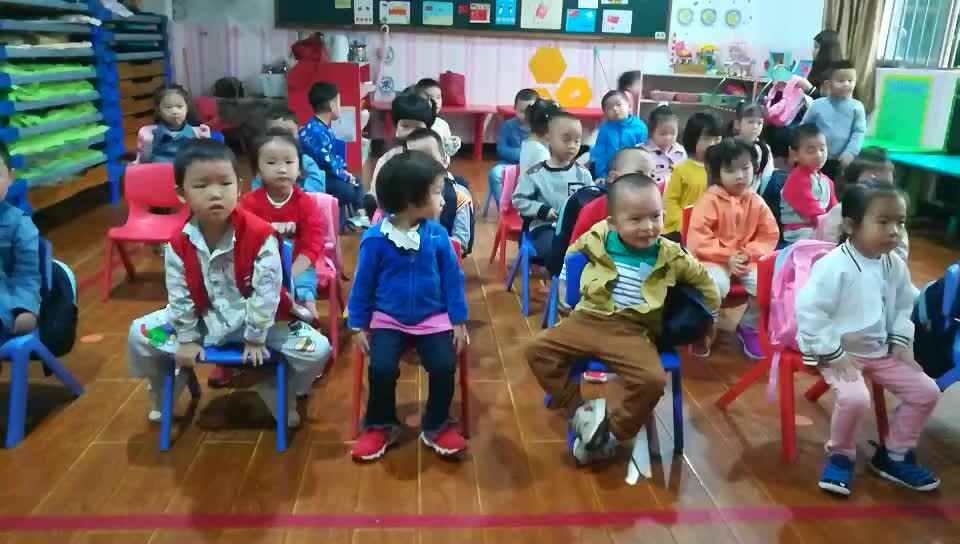 看动画片啦