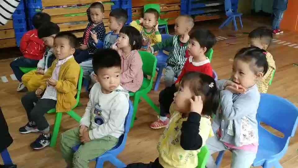 萌娃们学习英语