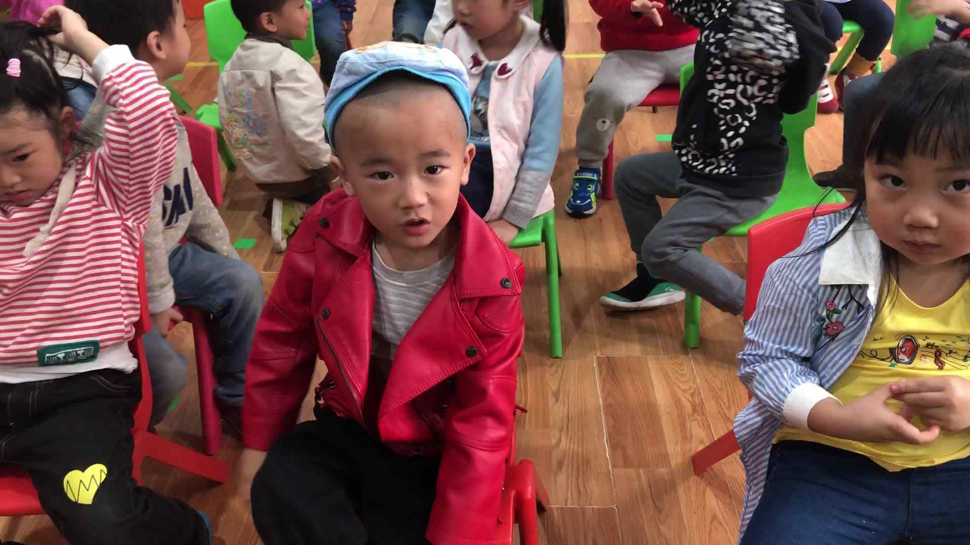 萌娃们在上课