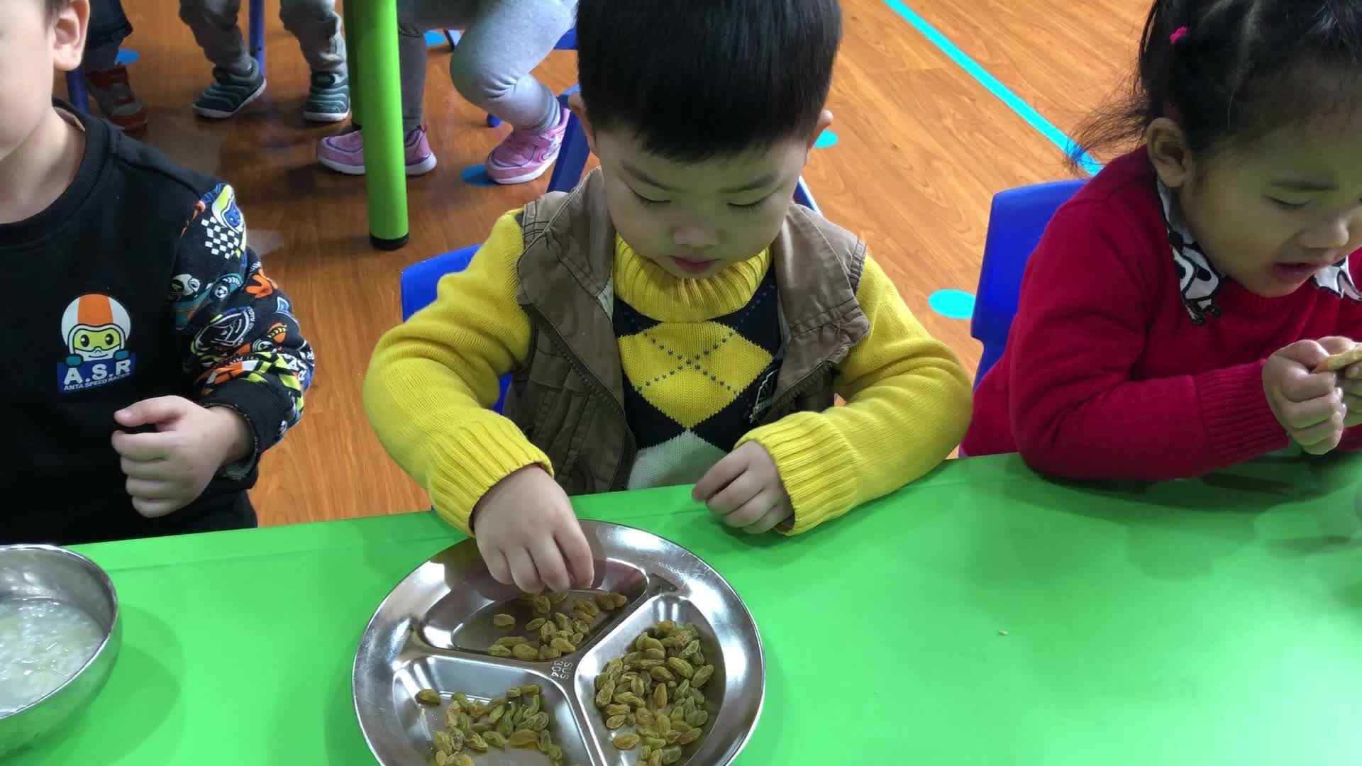 萌娃们在日常认知