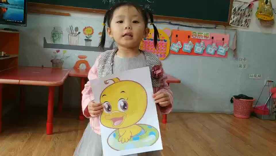 萌娃在看图阅读