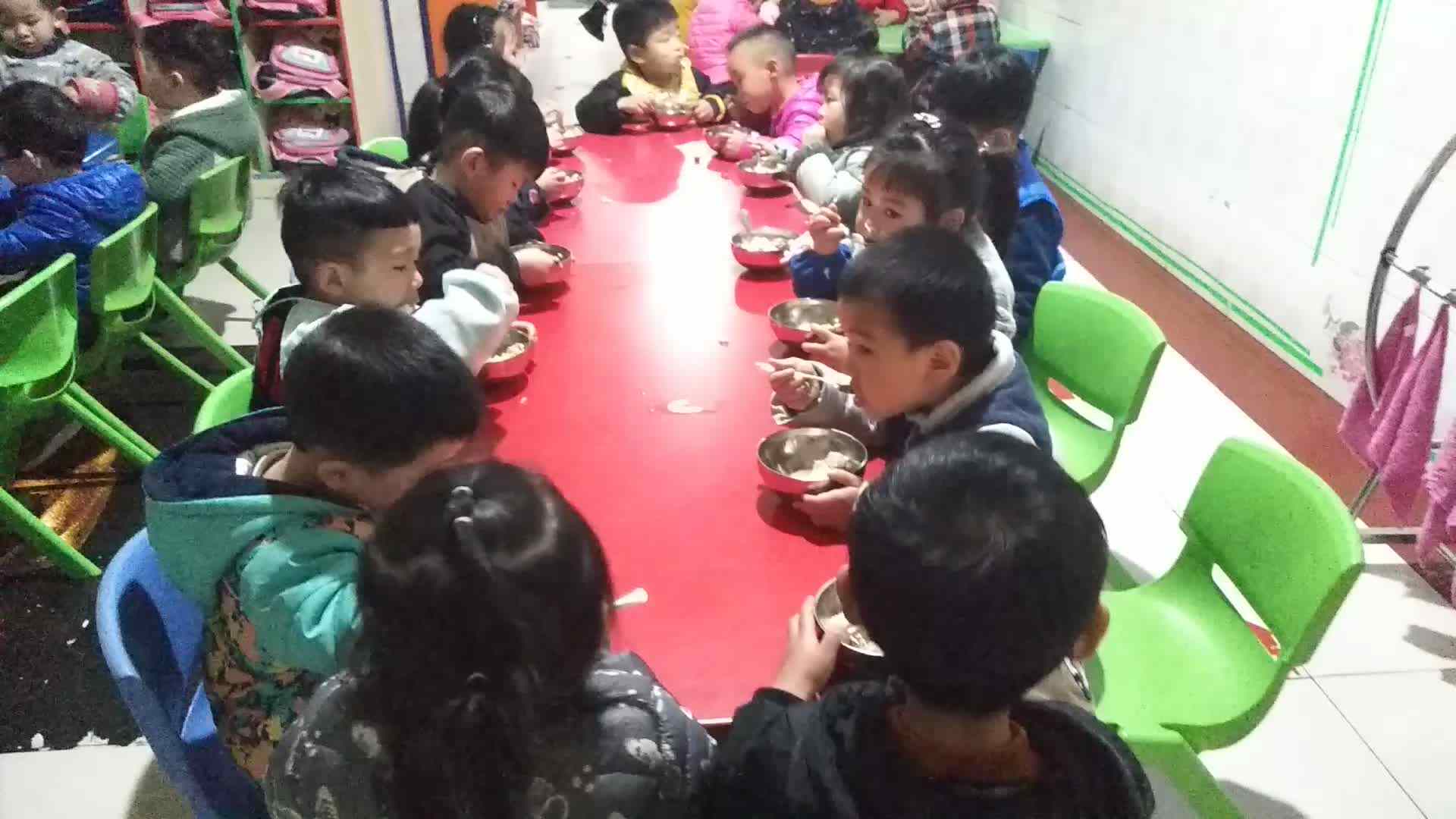午餐