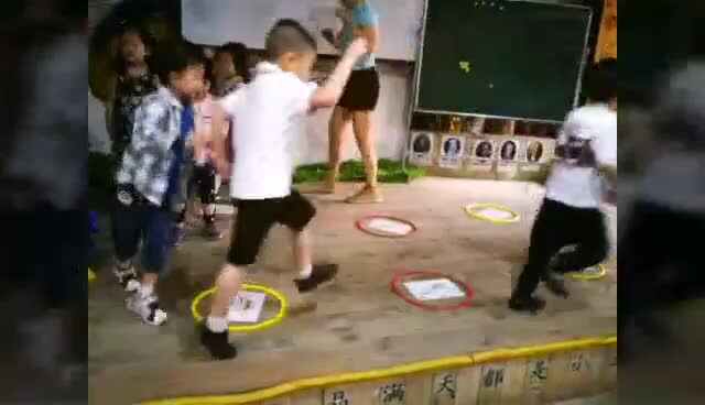 游戏中学英语