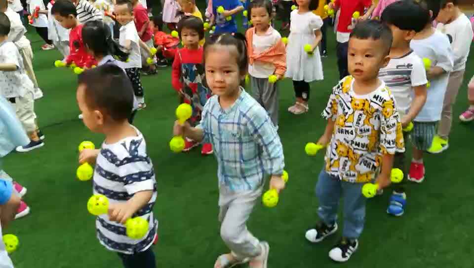 一起做早操吧