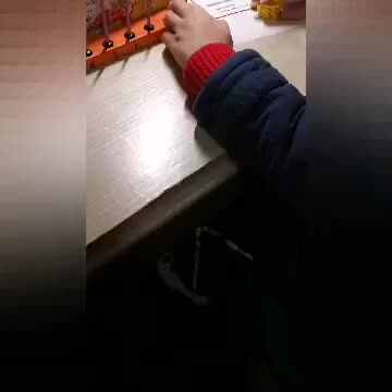 实验学前三班张淳博2.25数学游戏