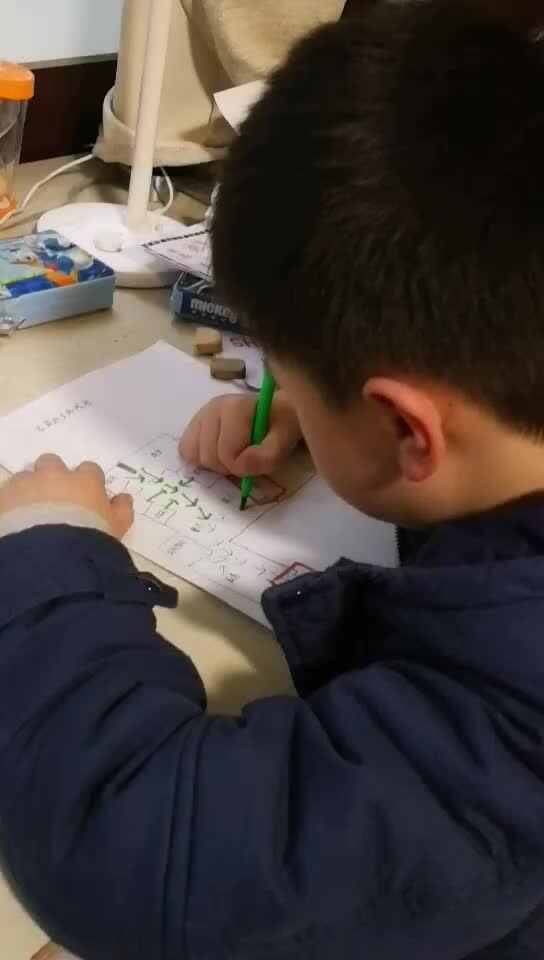 实验学前三班张淳博2.18生存训练