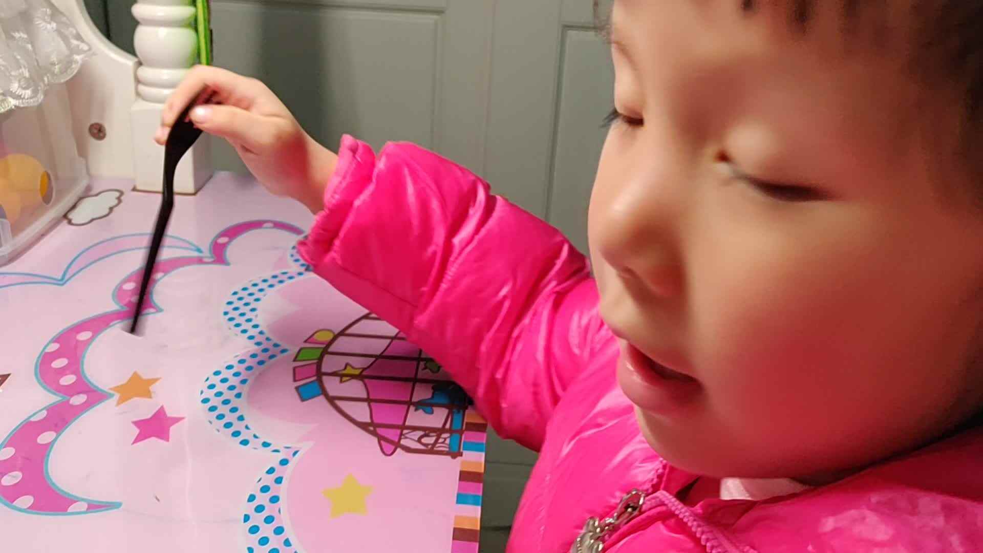 2020-3-23实验中班14号张可欣家庭作业反馈