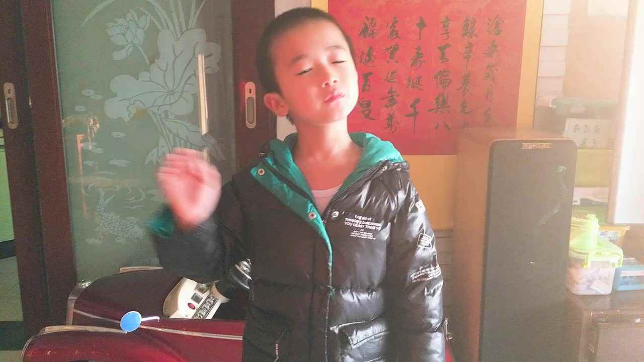 大A班杨寓翔《咏柳》