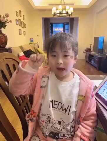 英语实验三班刘楚焓