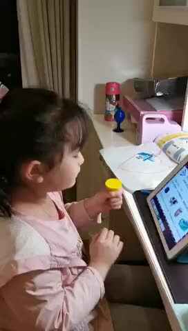 英语实验三班刘楚焓