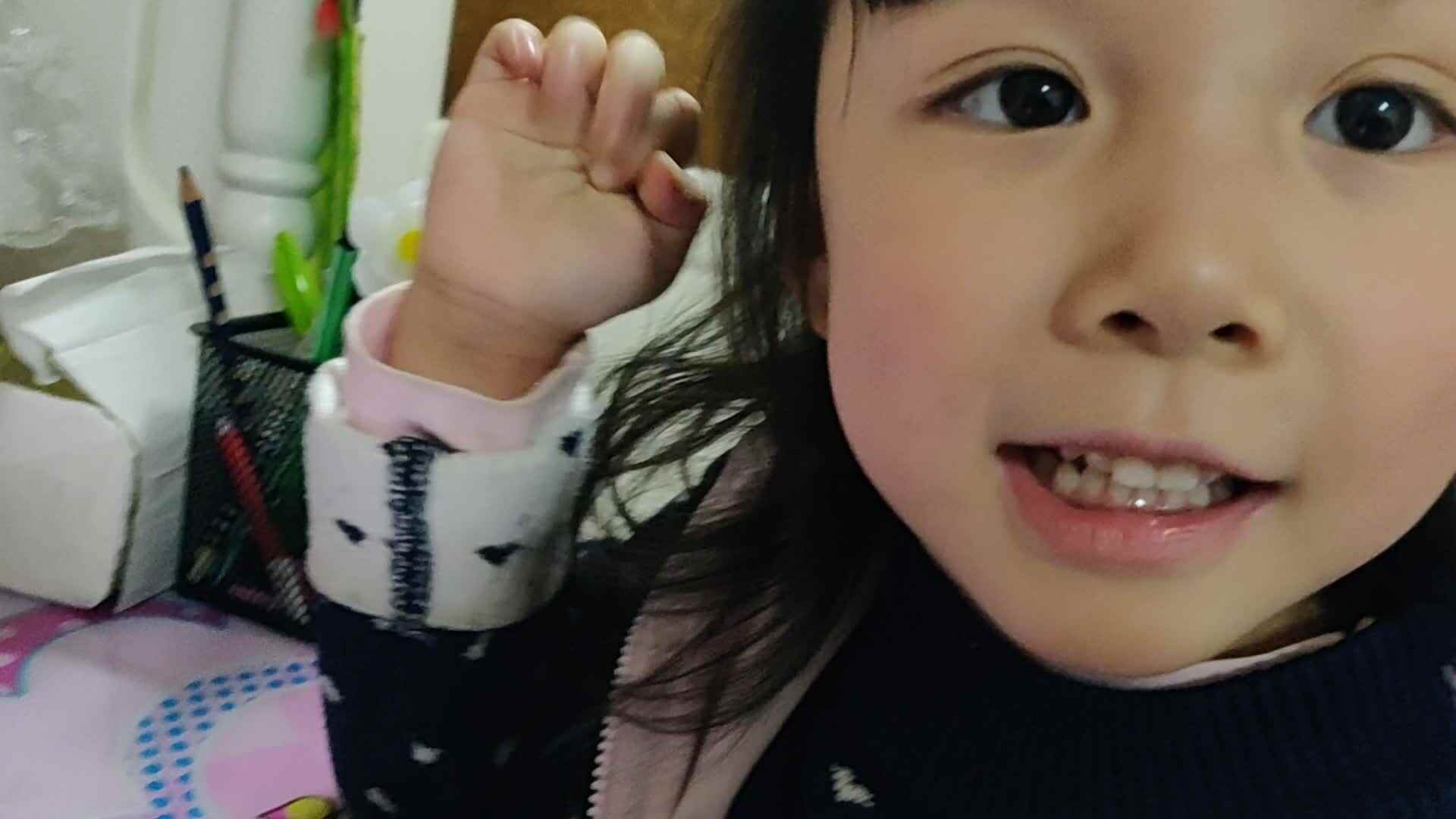 2020-4-20实验中班14号张可欣家庭作业反馈