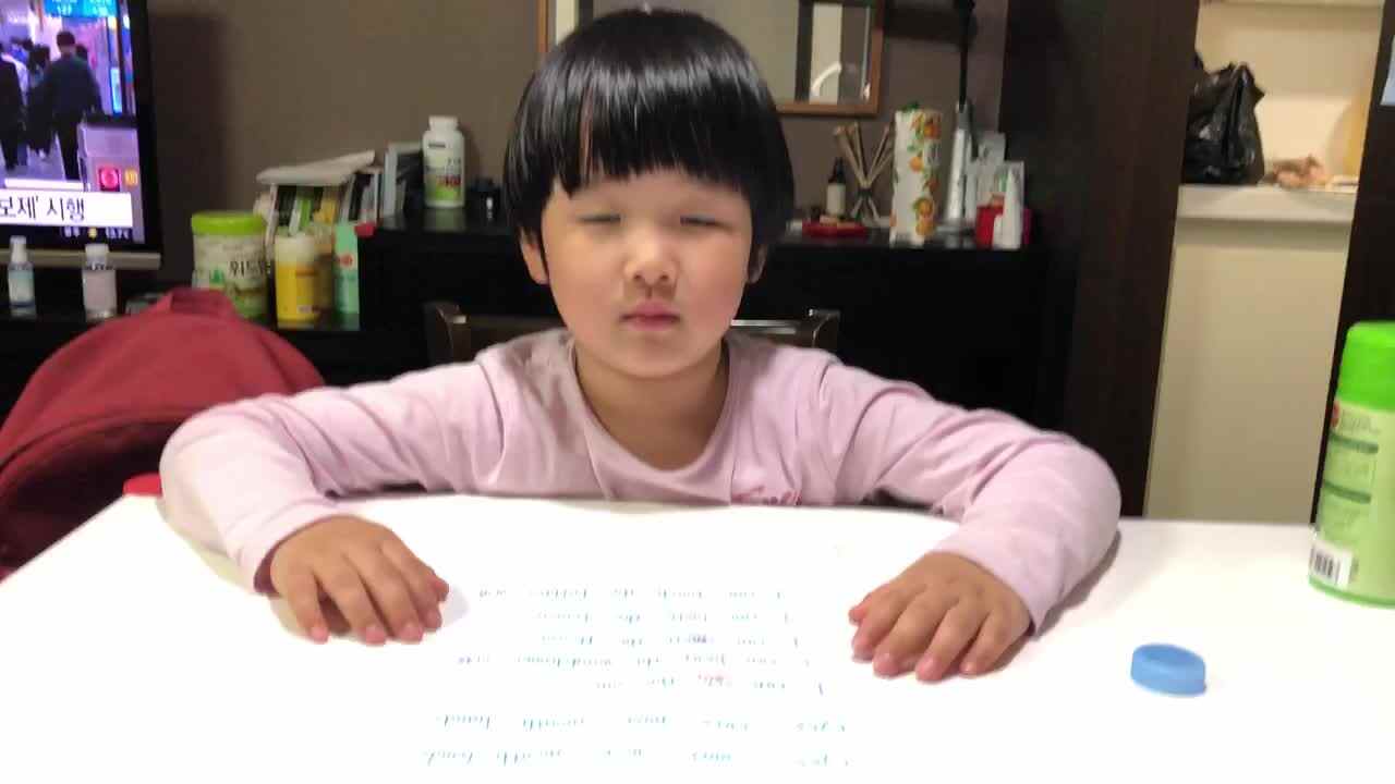 实验中班奉利珊英语作业1
