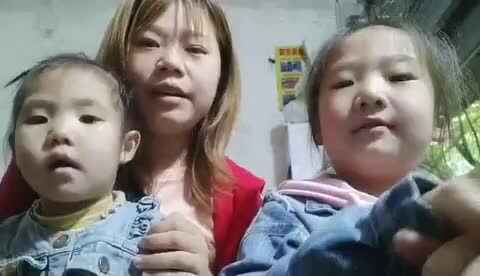 好饿的小蛇。