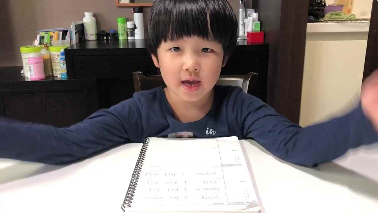 .实验中班奉利珊英语作业1