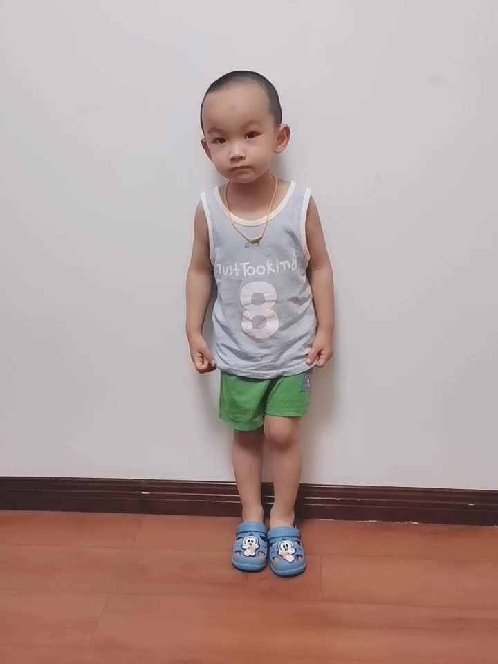 小A班-朱书安《我的连衣裙》.mp4