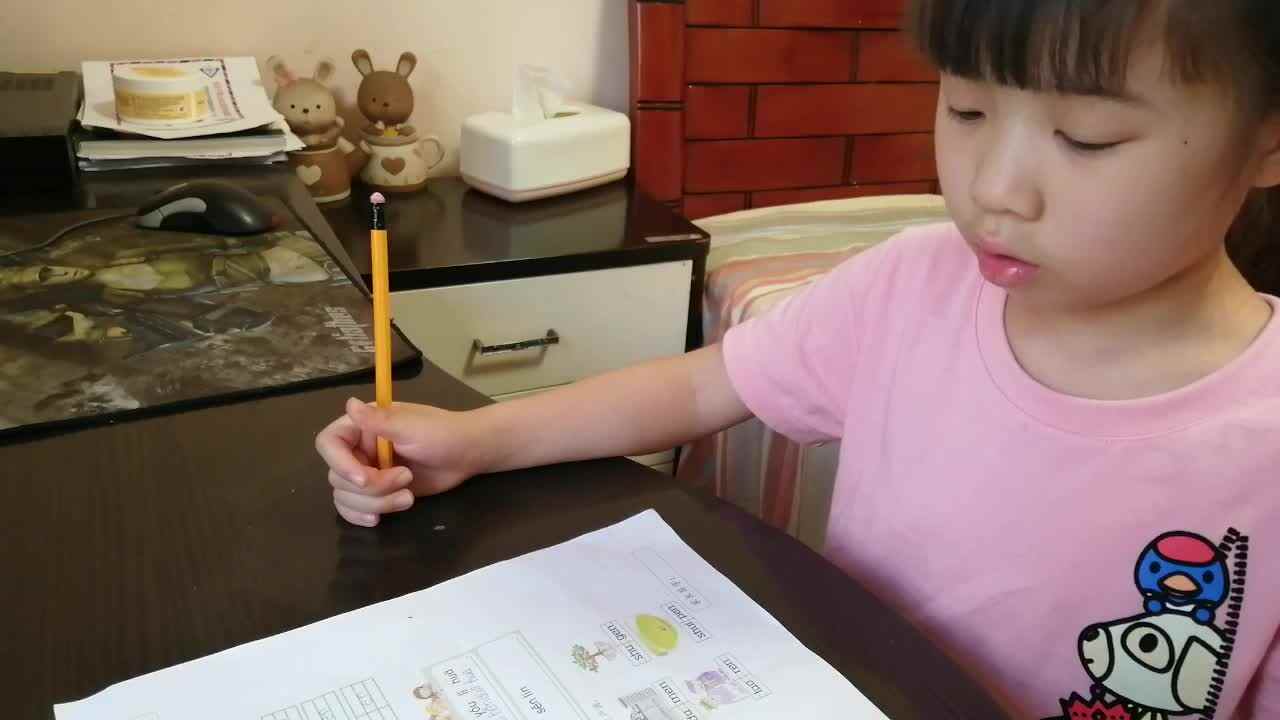 2020.06.04李卓桐前鼻韵母en的练习