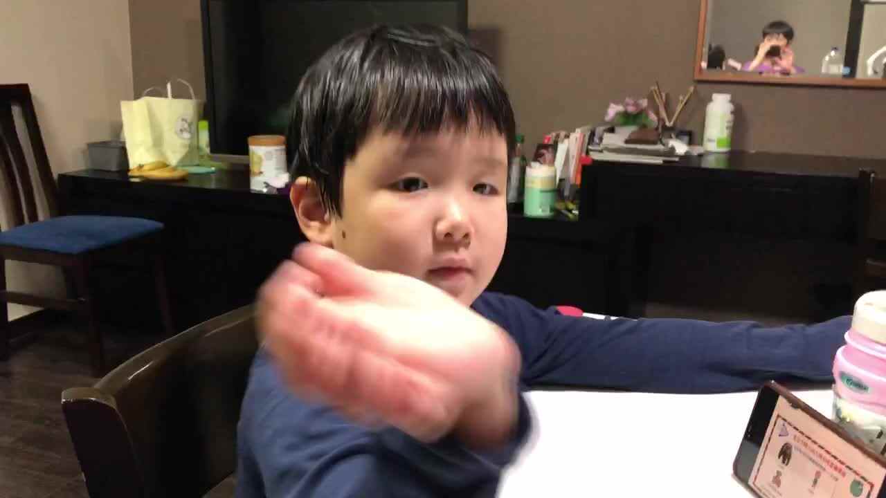 实验中班Lisa英语作业