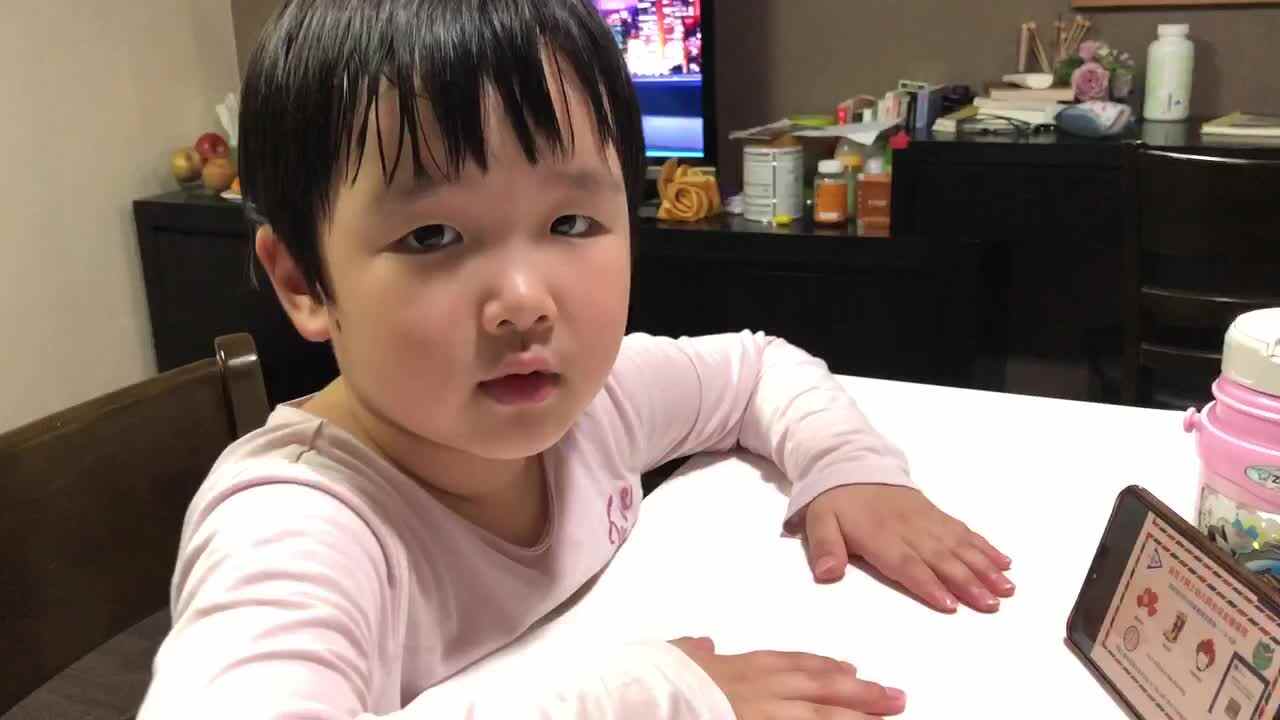 实验中班Lisa英语作业2