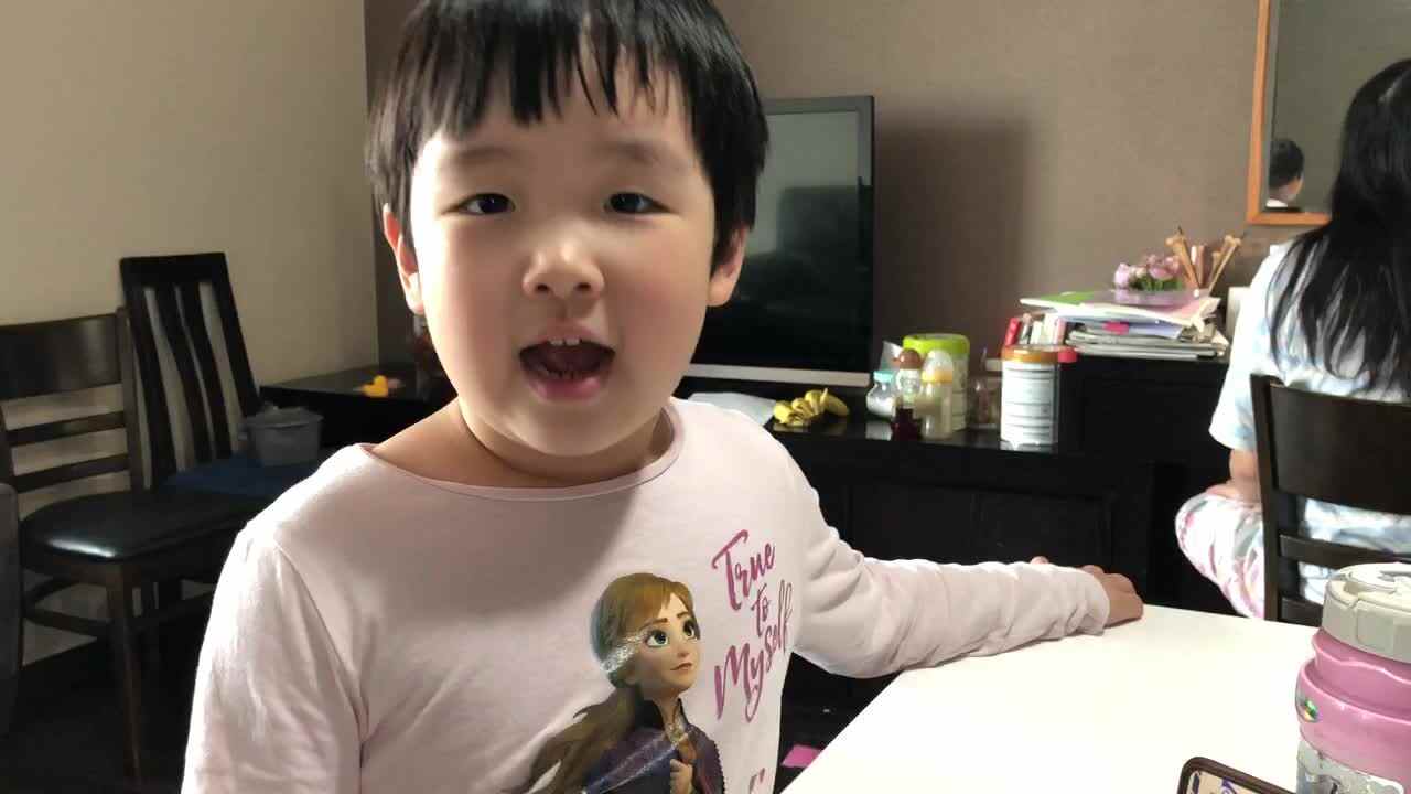实验中班Lisa英语作业