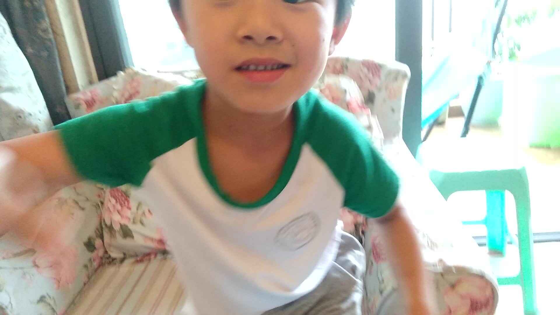 唐梓铭Dan  and    cam英语绘本阅读