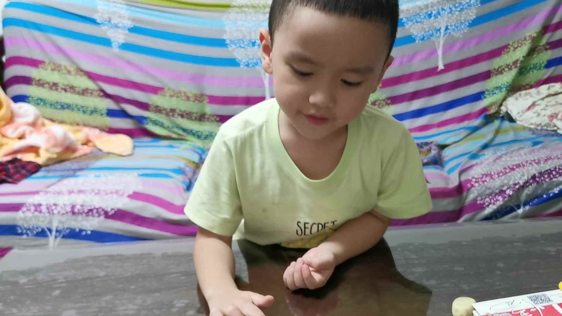 2020.9.21《比较粗细》大C班黄彦翕.mp4