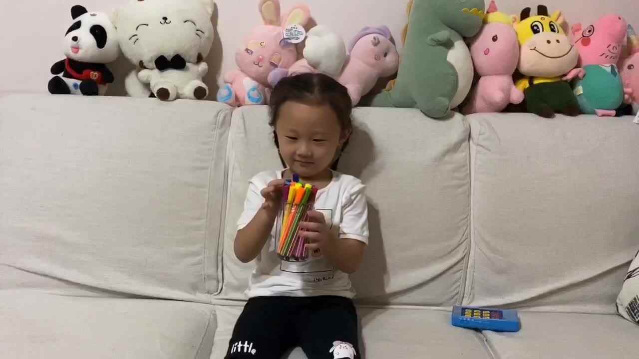 大C班魏凡雅 《认识星期几》《20以内的点数》
