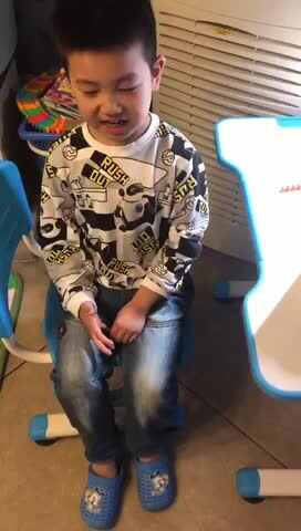 20200916 比较高低胖瘦长短 学前A班吴泊序.MOV