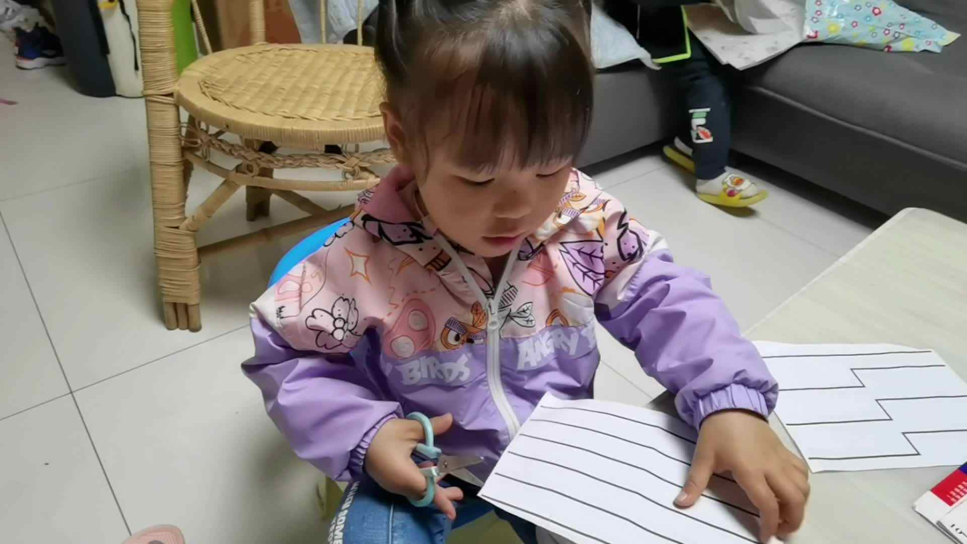 我会用剪刀.mp4