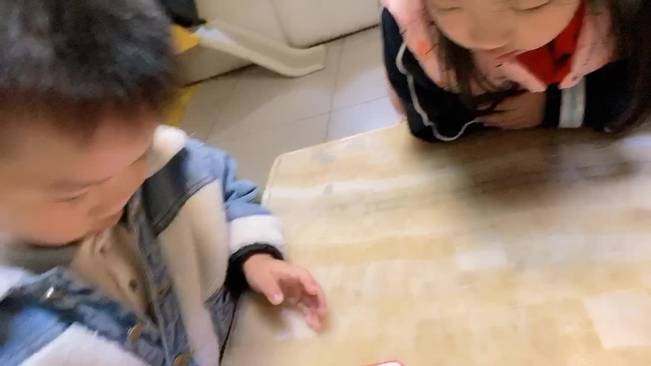 《我会穿衣服》