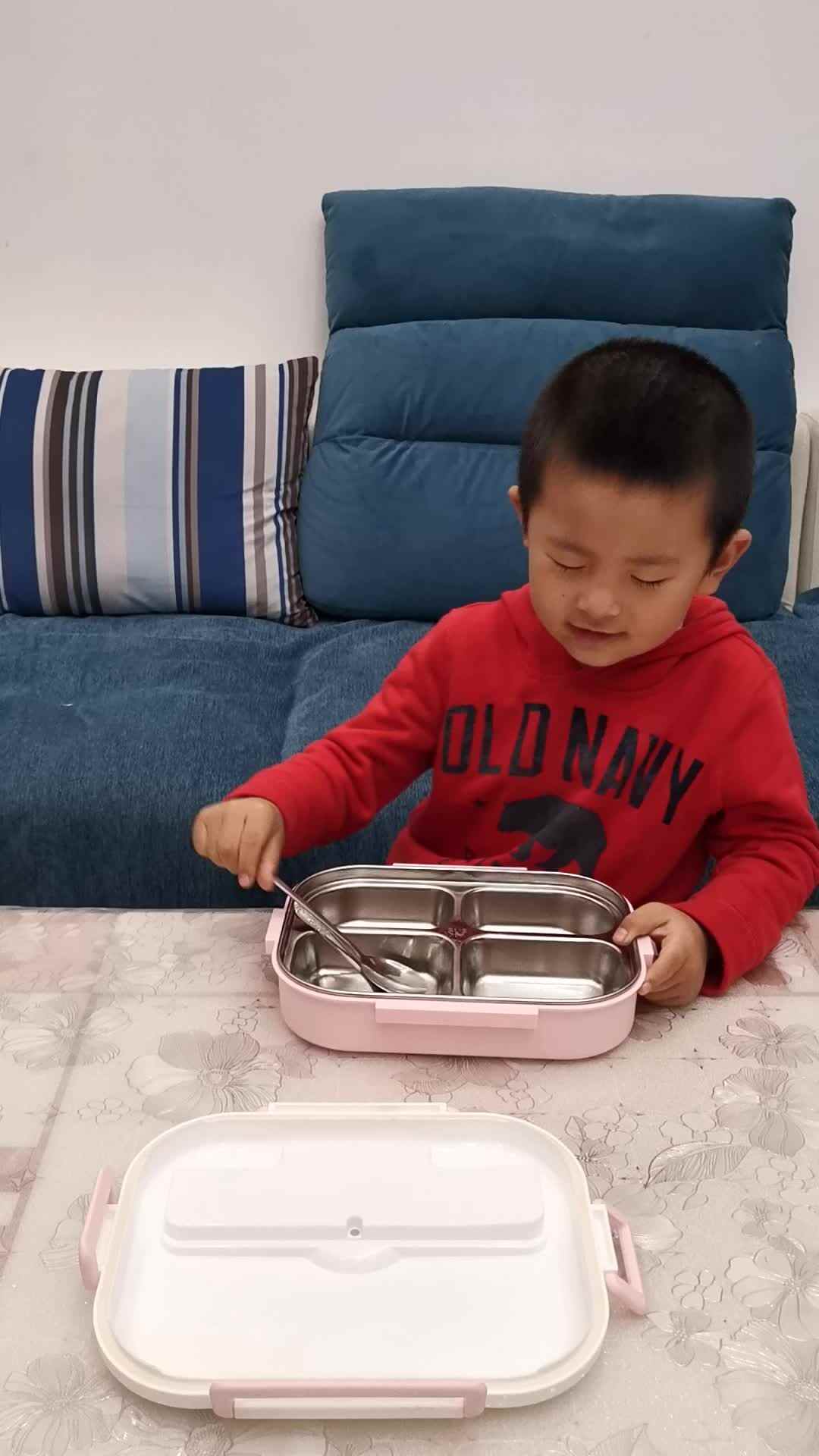 我会收拾餐具.mp4