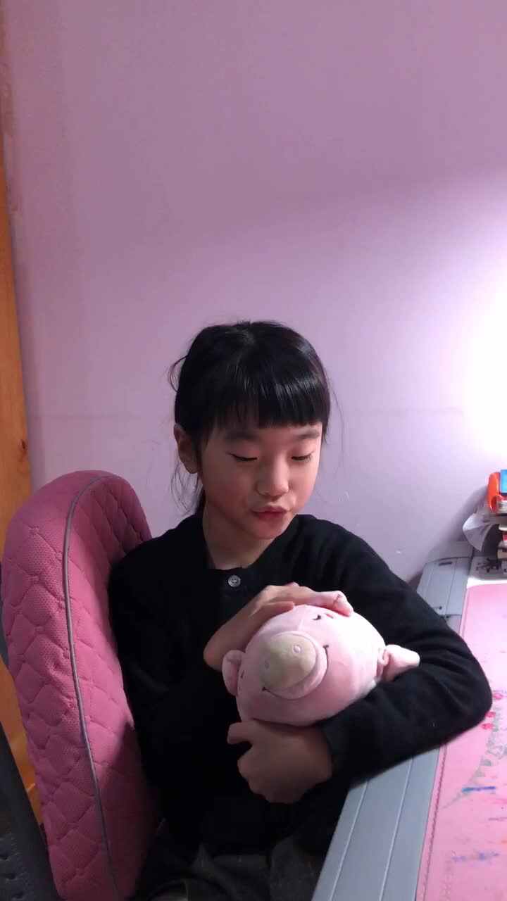 2020.10.24-实验学前一班-何庭萱-背诵《饮湖上初晴后雨》