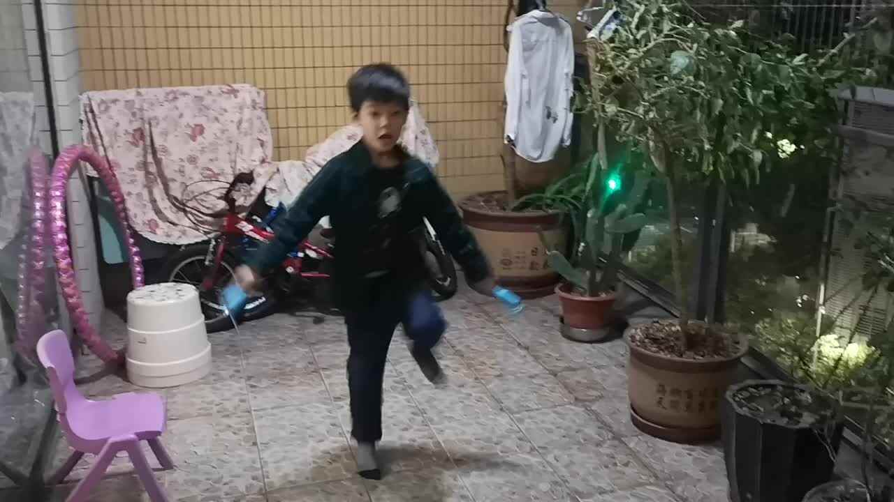 2020.10.30学前A班雒昊然《鲨鱼英语》跳绳