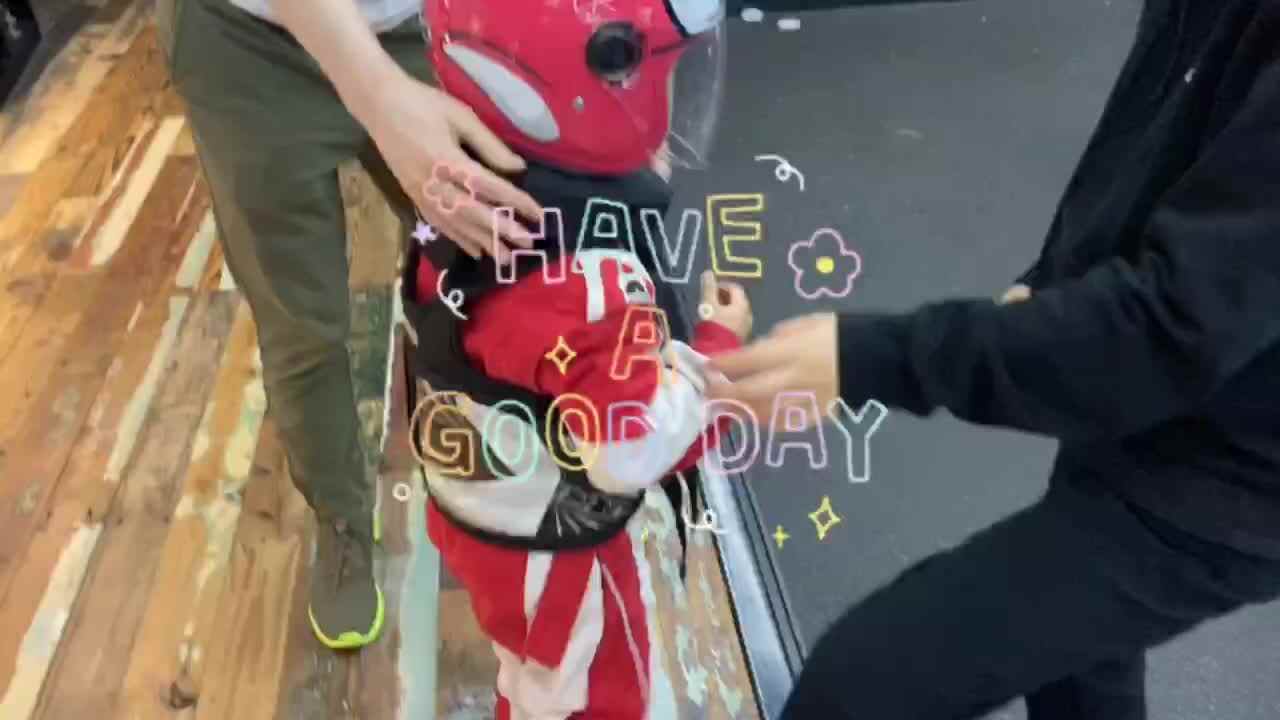 大C班 王晨帆 国庆开心玩乐之开赛车