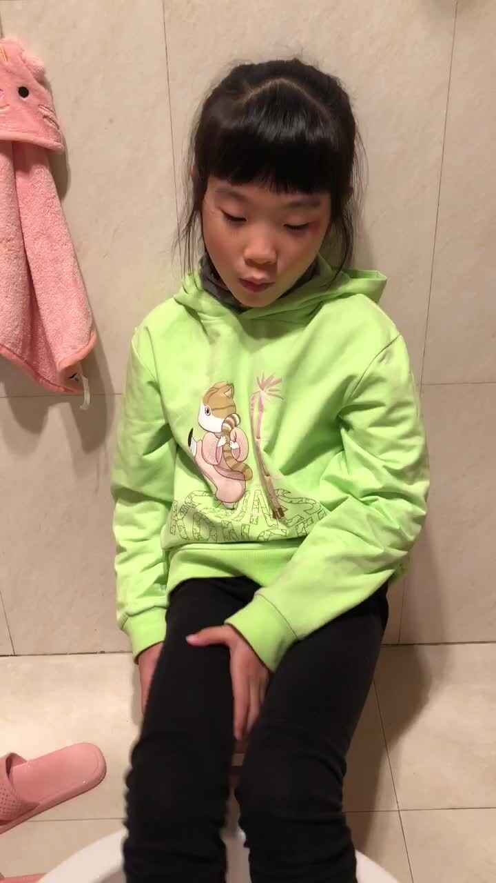 2020.11.6-实验学前一班-何庭萱-背诵《蝶恋花.春暮》