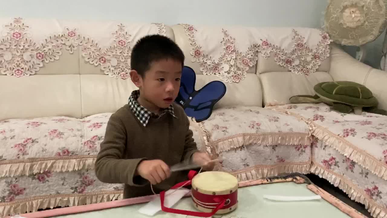 大雨和小雨.MOV