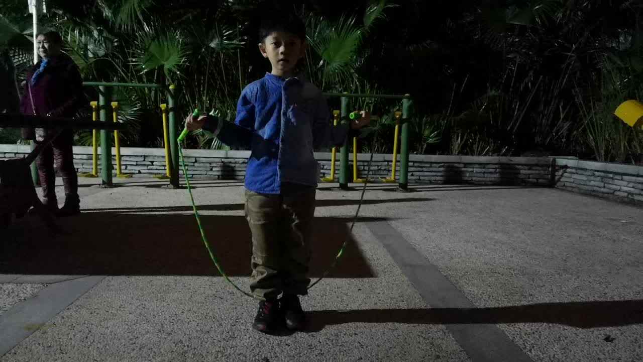 跳绳练习—学前B班阳铭礼