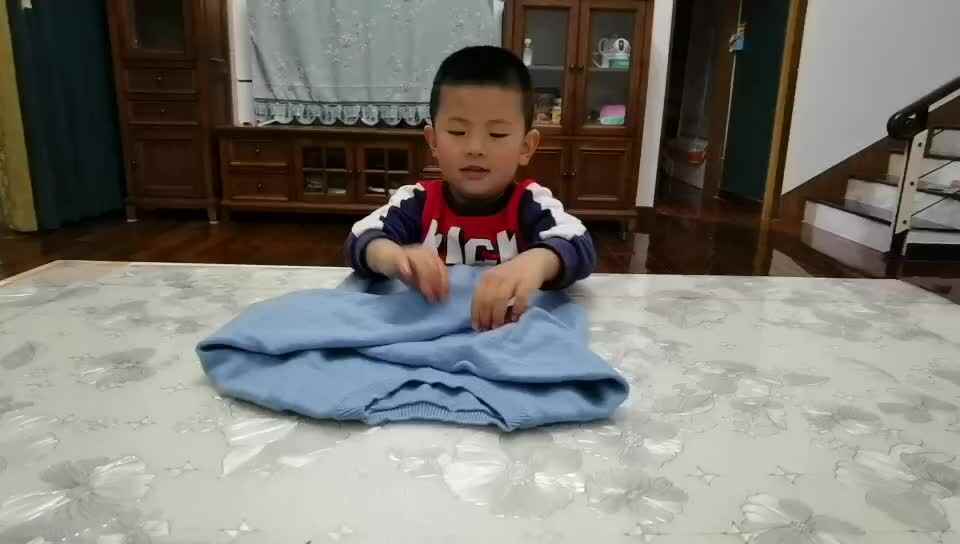 我会叠衣服.mp4